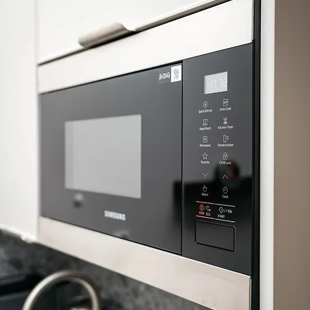 M89 Deluxe Blisko Dworca Glownego Apartment *